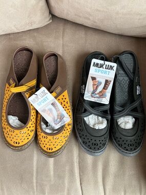 Lot of 2-Muk Luks Women's Athletic Mary Jane Flats in Yellow and Black